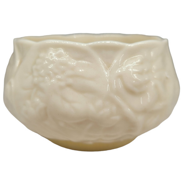 Belleek Irish Pottery Cream Water‎ Lilly Serenity Sugar Bowl  6th Mark - Picture 1 of 8